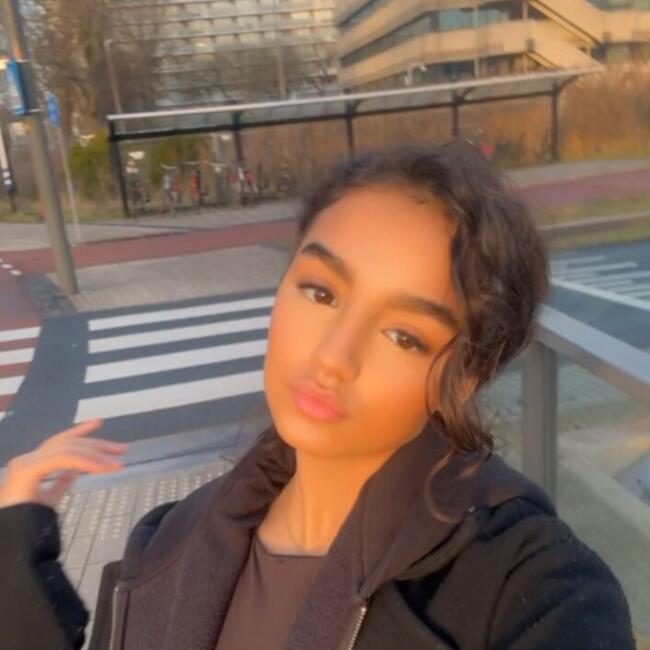 Oppas in Amsterdam: Lina