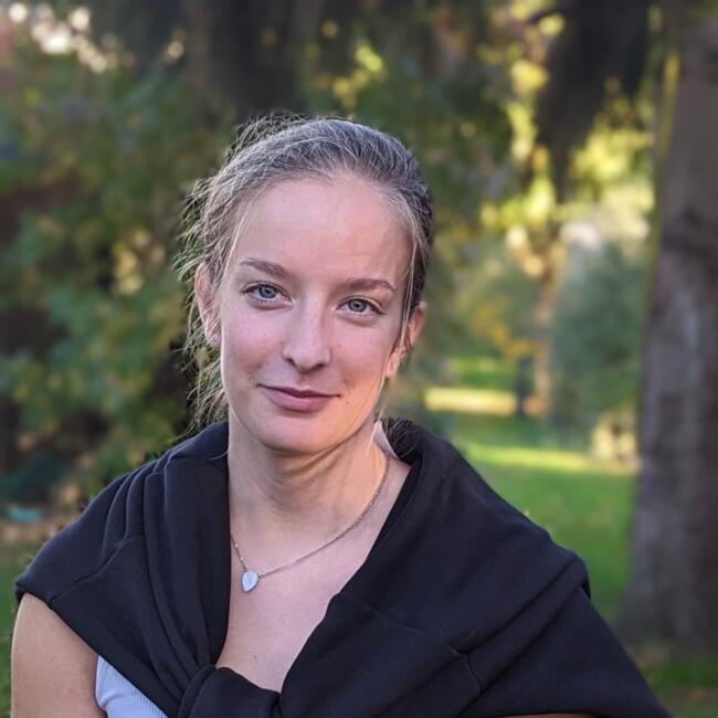 Babysitter in Tours: Eugenie