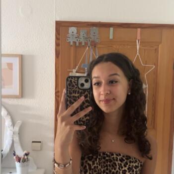 Babysitter Ispringen: Leticia