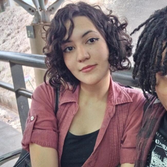 Babá em Brasília: Andressa