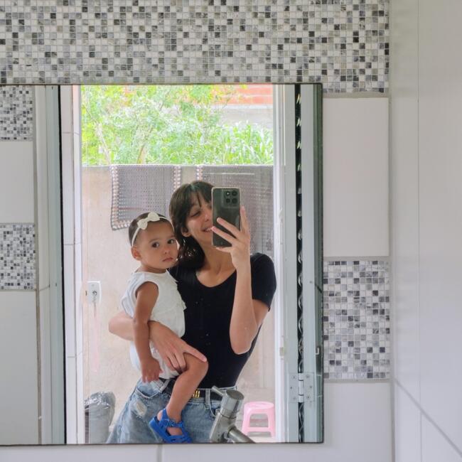 Babysitting job in São Vicente: Clara