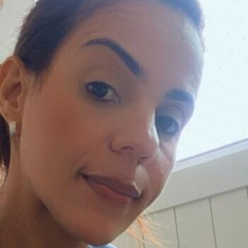 Babysitter Recife: Milani