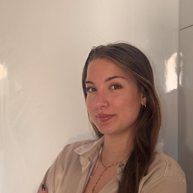 Babysitter in Toulouse: Olivia