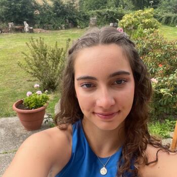 Babysitter in Colombes: Chloe
