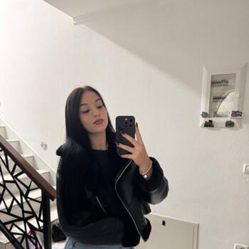 Babysitter in Izola: Dilara