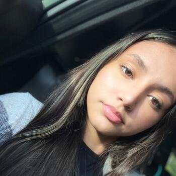 Babysitter in Bridgeport: Marcela