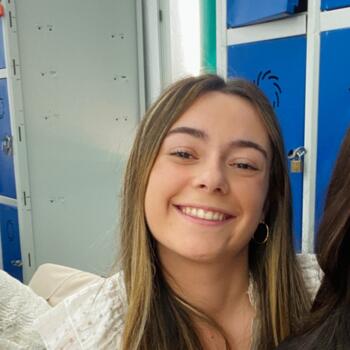 Babysitter in Seville: Lucia