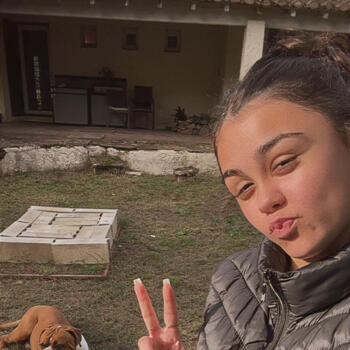 Babysitter in Nîmes: Lea