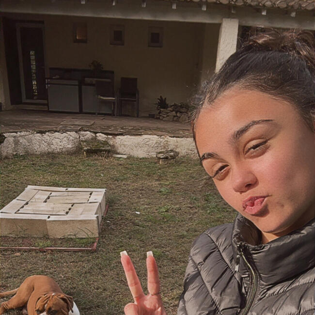 Babysitter in Nîmes: Lea