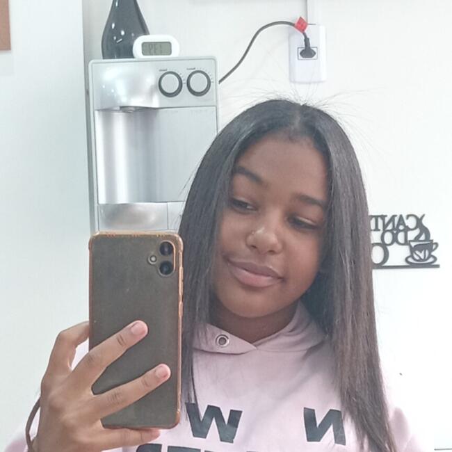 Babysitter in Nova Friburgo: Lavinia araujo e rayssa Nunes