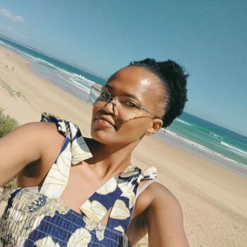 Babysitter George: Gwen