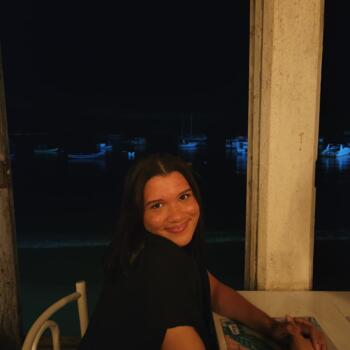 Babysitter Armação dos Búzios: Laryssa