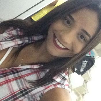 Babá em Fortaleza: Beatriz