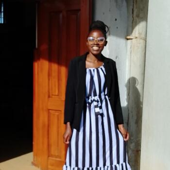 Babysitter in Kisumu: Justine