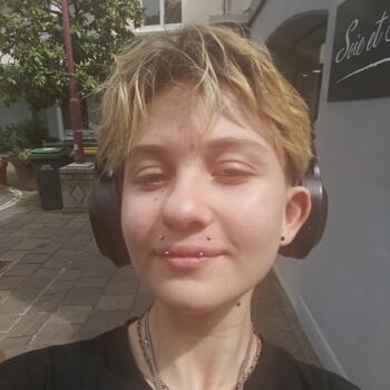 Babysitter in Lannemezan: Juliette