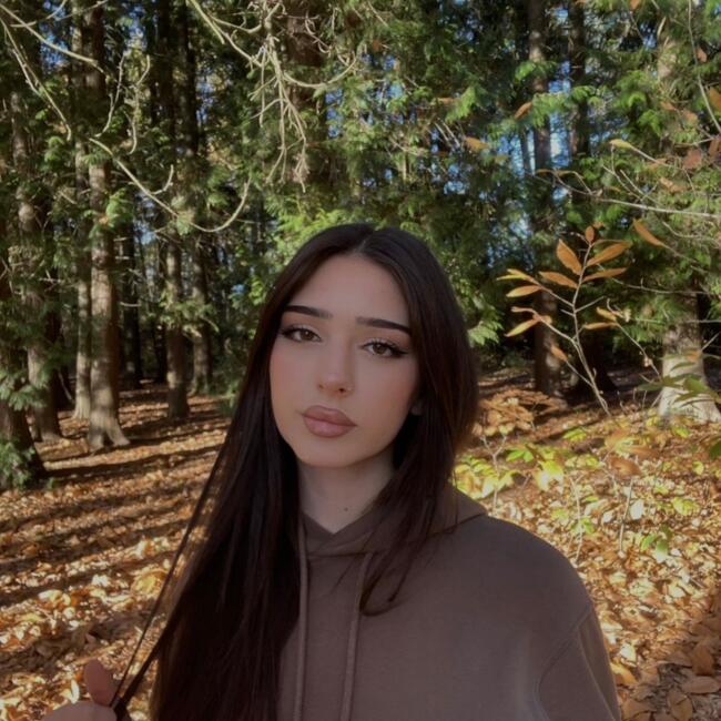 Babysitter in Genk: Pelin