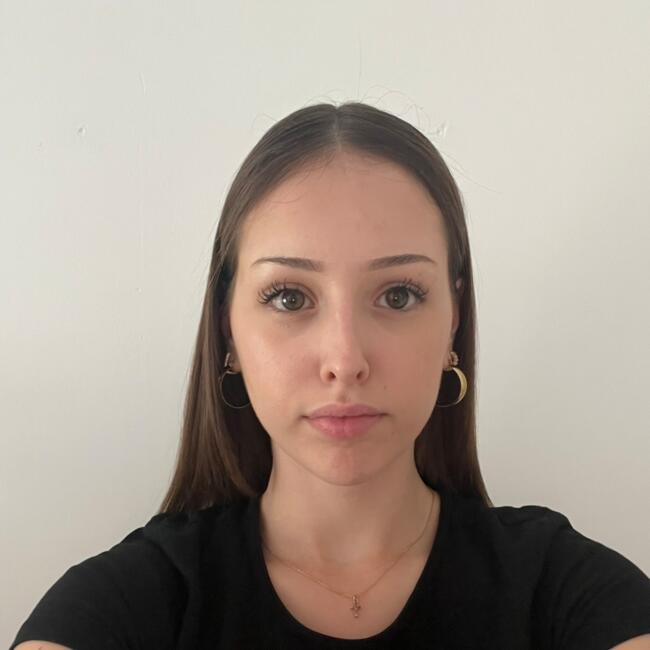 Babysitter in Reims: Jeanne