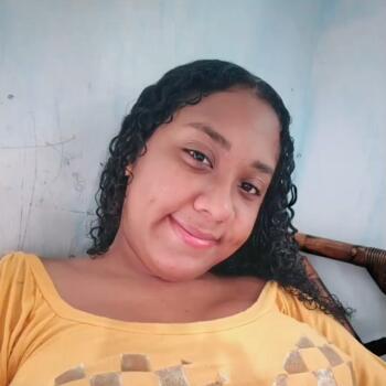 Niñera Ocumare: Adriana