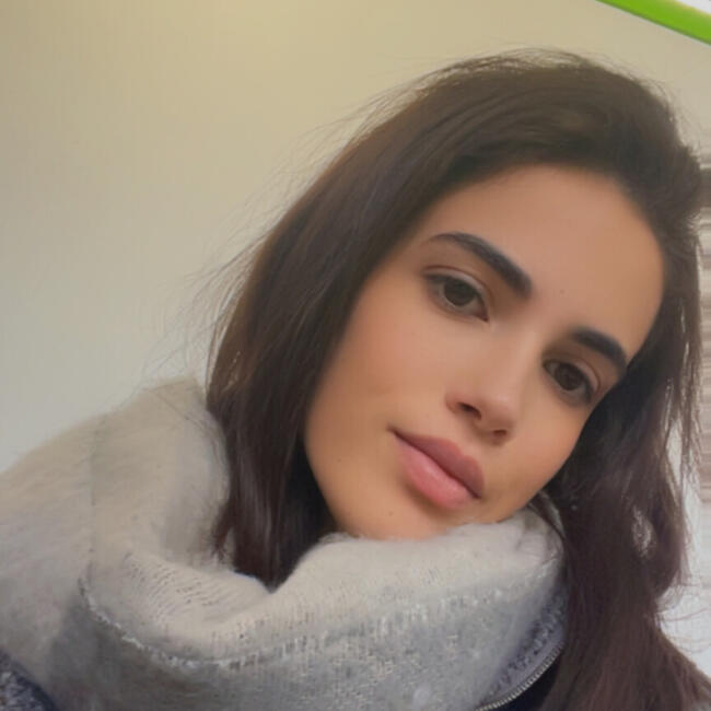 Babysitter in Cosne-Cours-sur-Loire: Leila