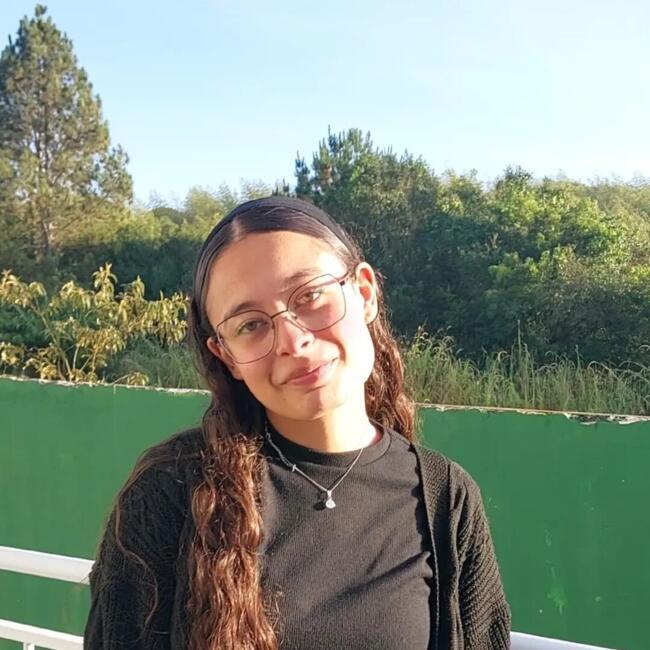 Babysitter in Campina Grande do Sul: Bianca