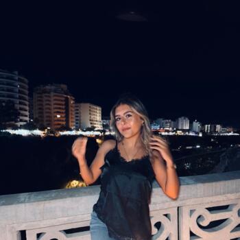 Babysitter Guimarães: Lara