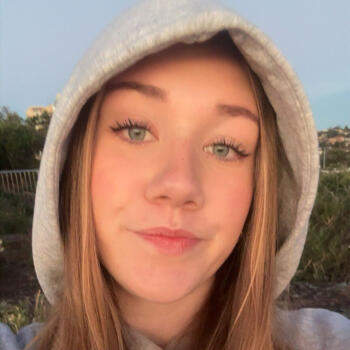 Babysitter in Sydney: Emma
