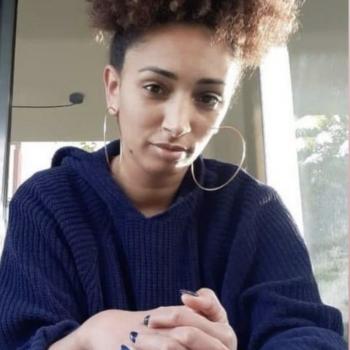 Baby-sitter in Moita: Nelida