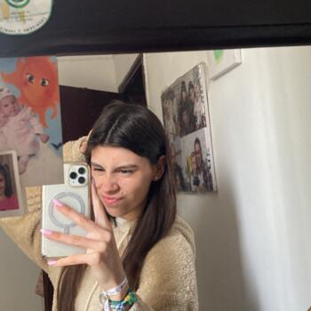 Babysitter Loures: Lara