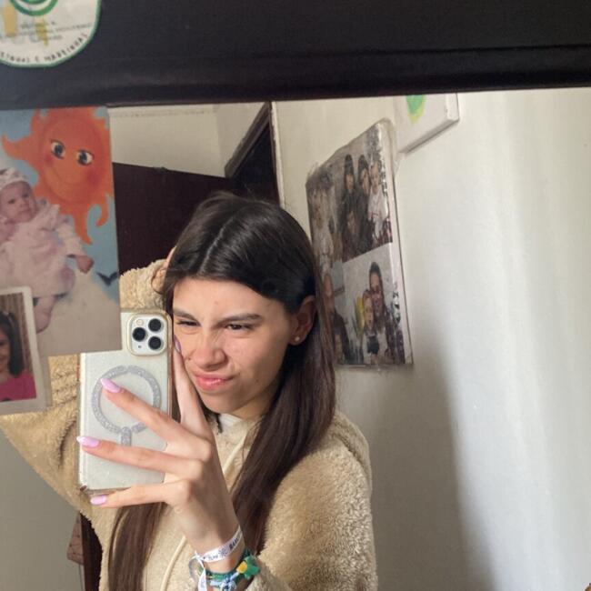 Babysitter in Loures: Lara
