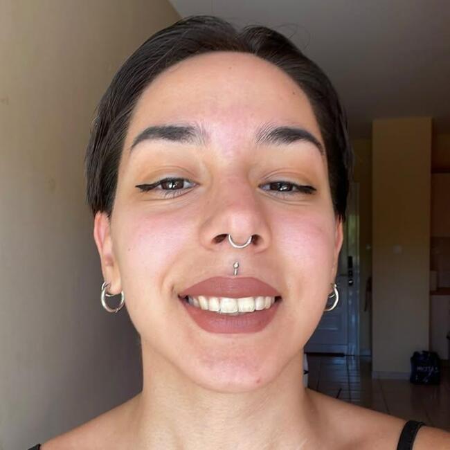 Babysitter in Korydallos: Maria