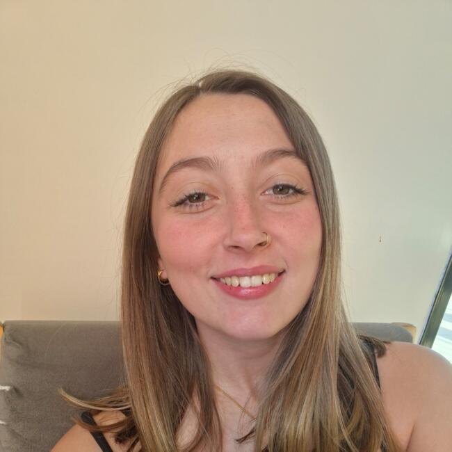 Niñera en Pilar: Lara