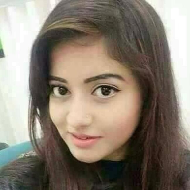 Babysitter in Logan City: Simran