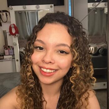 Babá em Porto Alegre: Camille