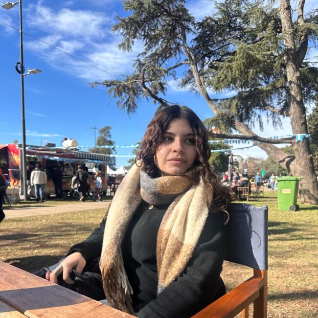 Babysitter in Santa Fe: Candela Agostina