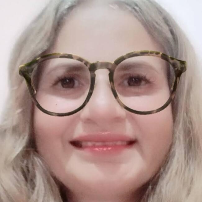 Babá em Fortaleza: Maria Diana