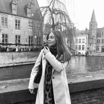 Canguro en Gijón: Lucía