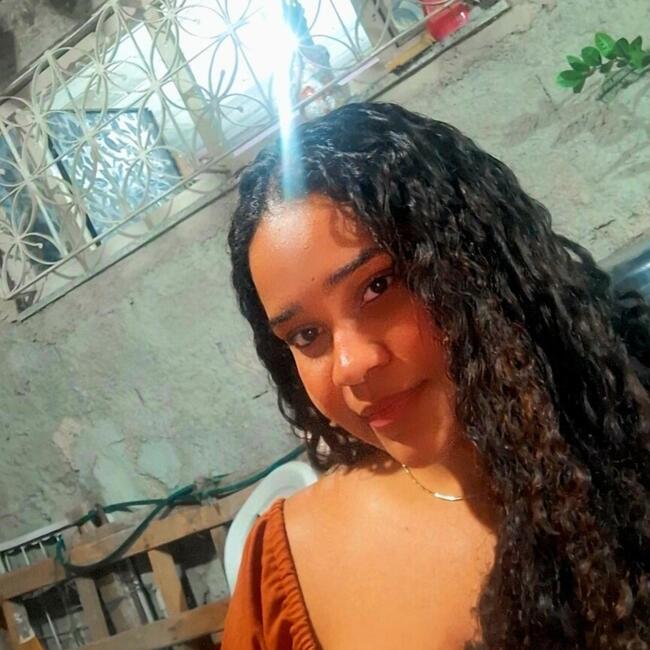 Babá em São João de Meriti: Aline