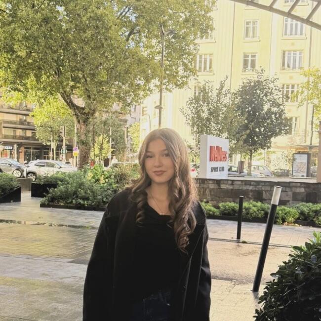 Baby-sitter à Sanem: Ena