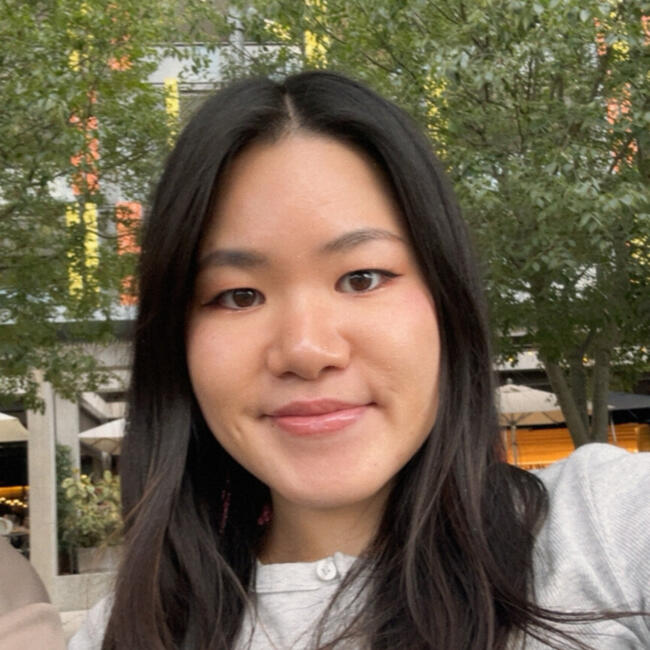 Babysitter in Sydney: Yuka