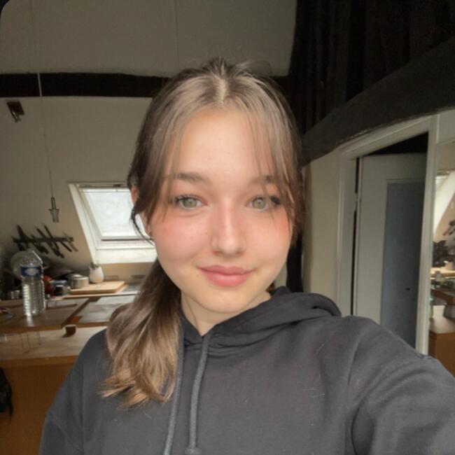 Babysitter in Rouen: Anaelle