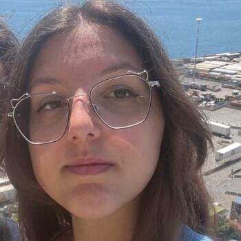 Babysitter Pomigliano d'Arco: Elena