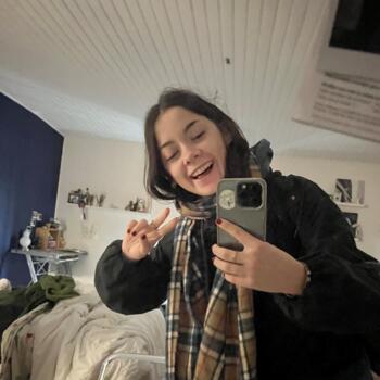 Babysitter in Tours: Juliette