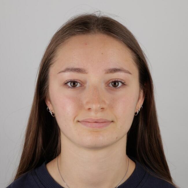 Babysitter in Rennes: LAURANN