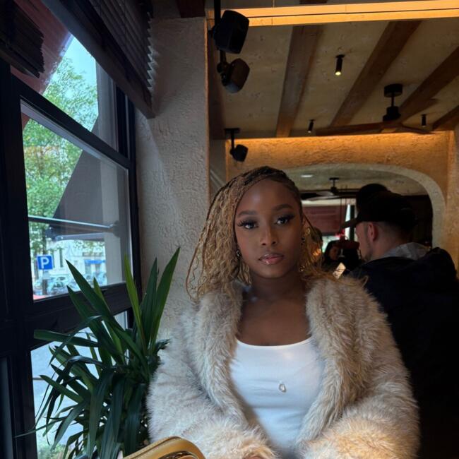 Babysitter in Bydgoszcz: Nicole Olivia