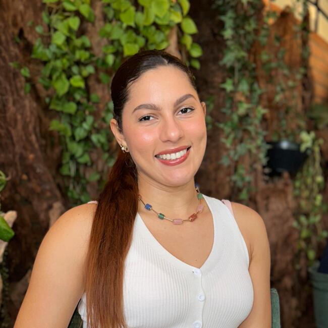 Niñera en Pantanal: Cinthia