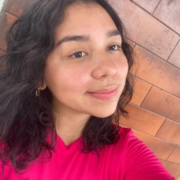 Babysitter in Manaus: Yasmim