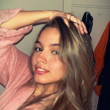 Babysitter in São Luís: Ana