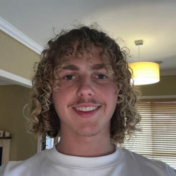 Babysitter in Melbourne: Joel