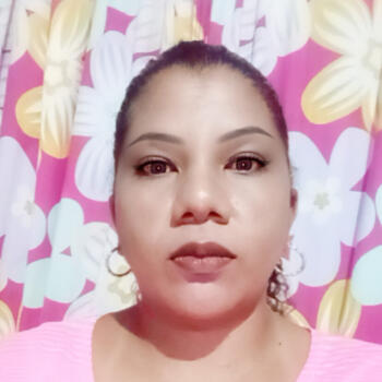 Babysitter in Parita: Tania