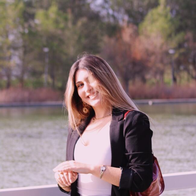 Babysitter em Évora: Neusa